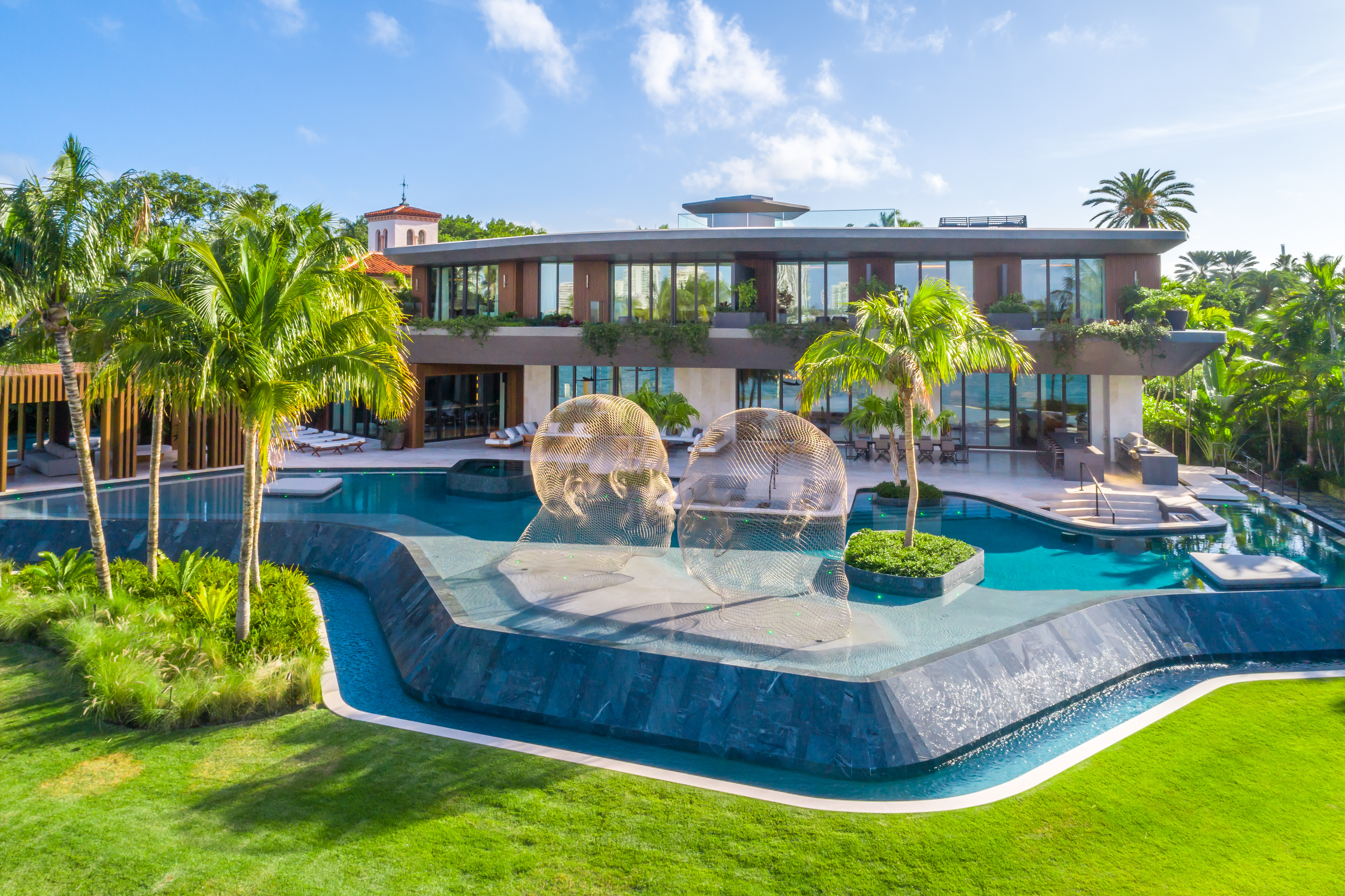 The waterfront that wraps around 22 Star Island like a private coastline.