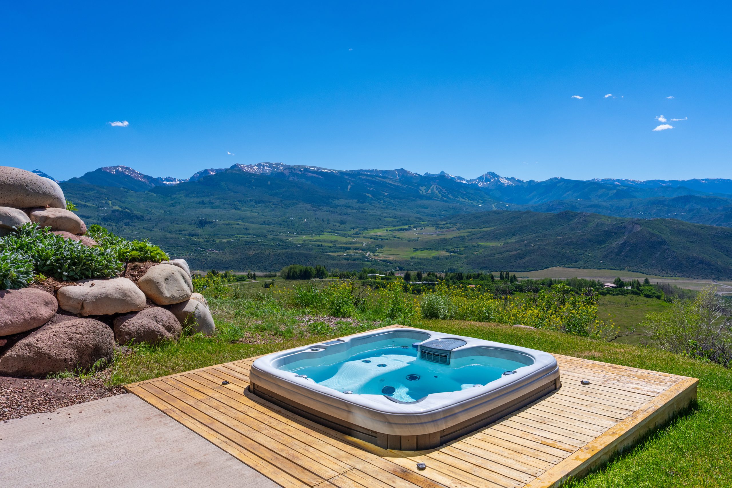 The hot tub — open to all four ski mountains and the whole valley.