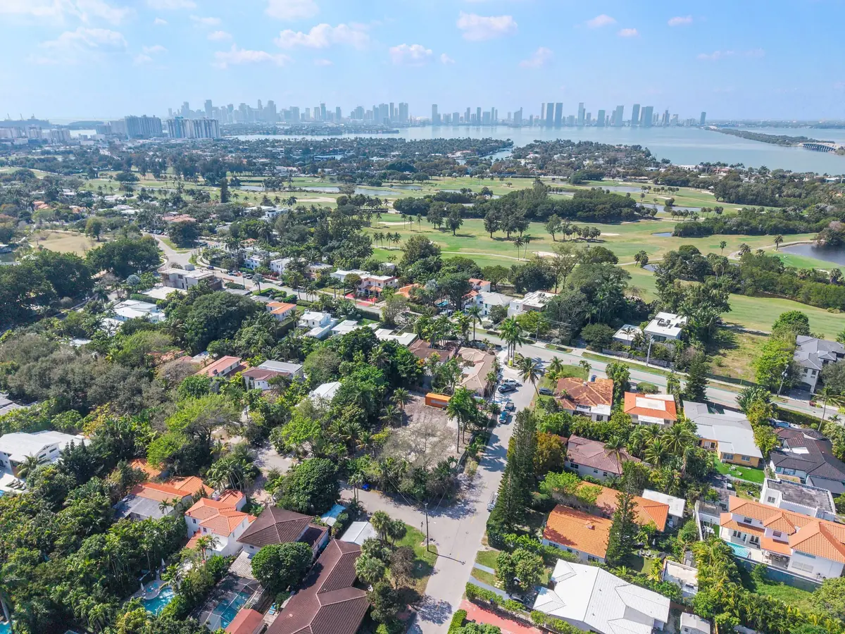 Fairgreen Drive in Mid Beach — tucked between the Miami Beach Golf Club, Bayshore Park, and the Ocean.