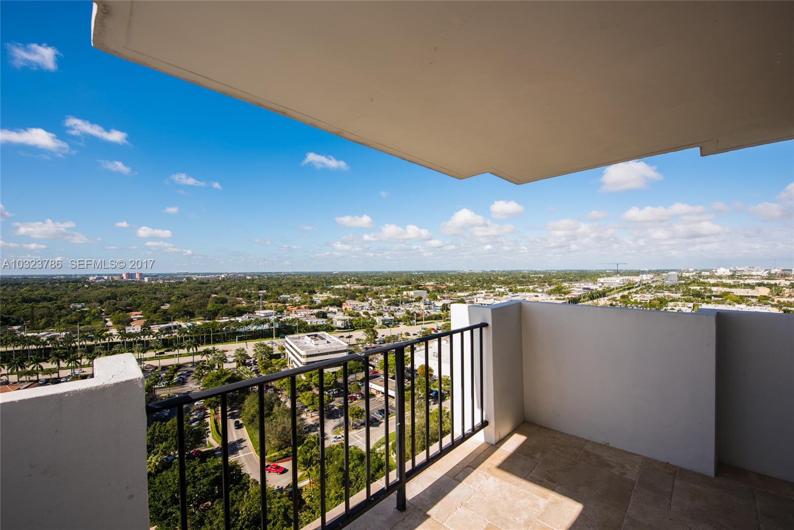 2780 NE 183rd St Unit#PH01